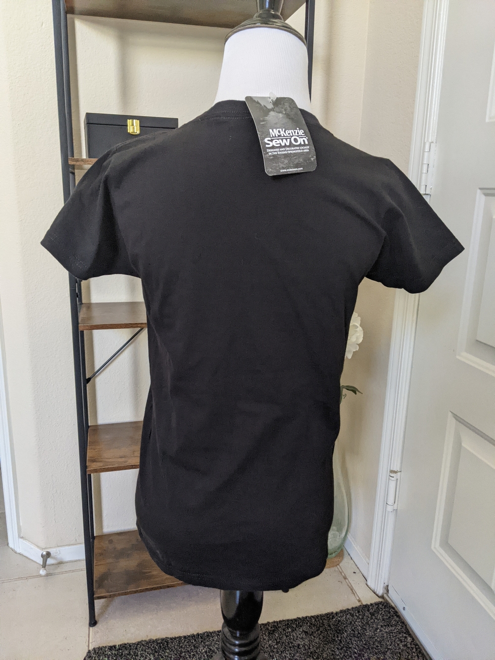 NWT Oregon Ducks Crew Neck Black Tee 100% Cotton XS - Picture 7 of 16